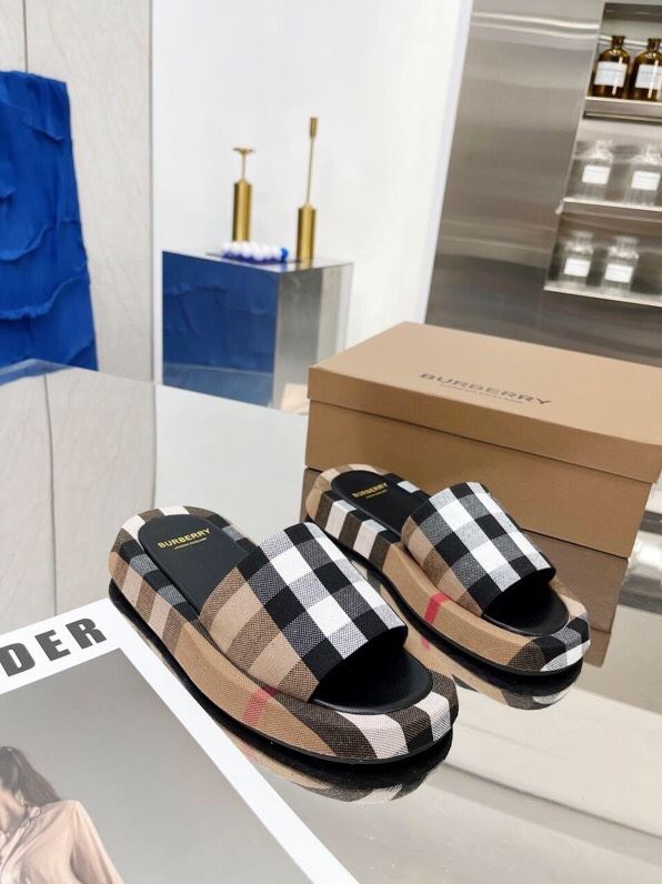 Burberry Slippers